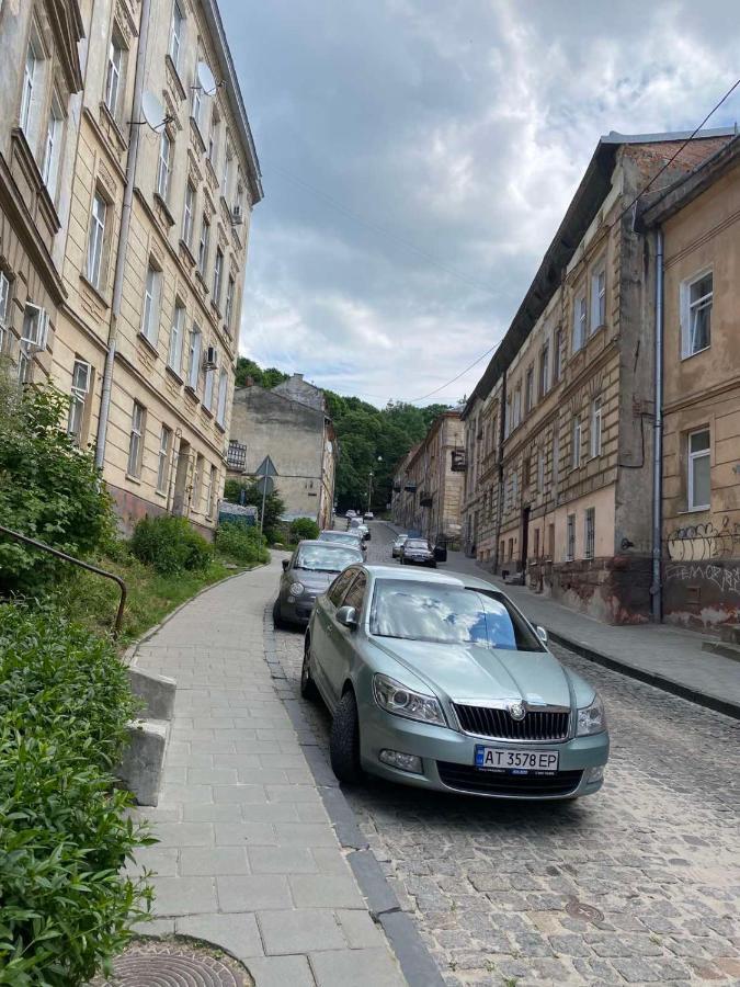 Izuminka V Centre Goroda Лвив Екстериор снимка